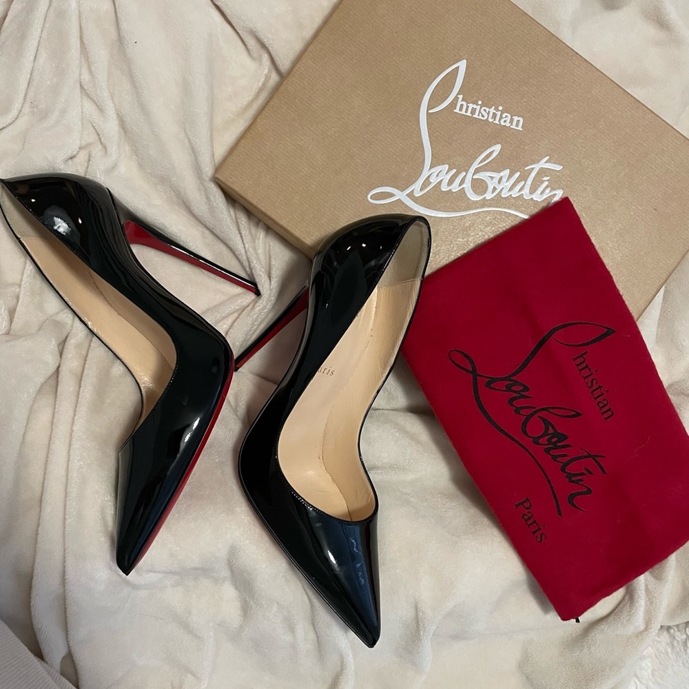 Christian Louboutin. So Kate 120 Patent. Black Size 40.